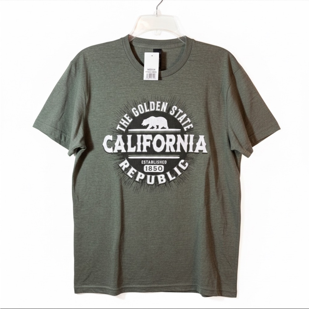 Gildan Softstyle California Republic Graphic T-Shirt - Medium men’s NWT
